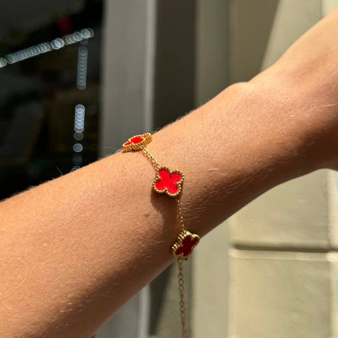 La pulsera que combina elegancia y buena fortuna | Van Cleef