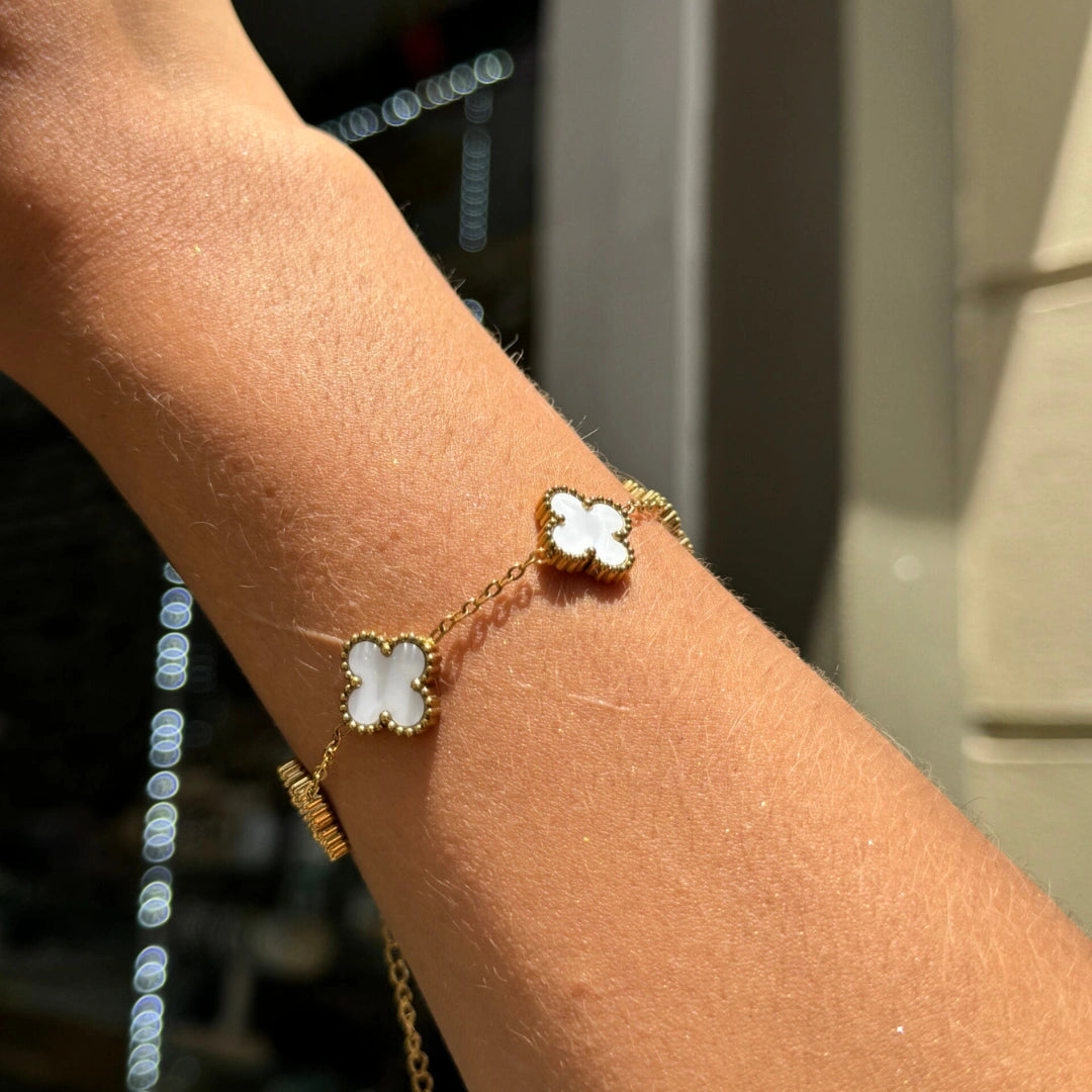La pulsera que combina elegancia y buena fortuna | Van Cleef